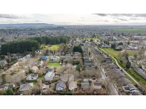 1855 NW Jillanne Court Mcminnville OR 97128