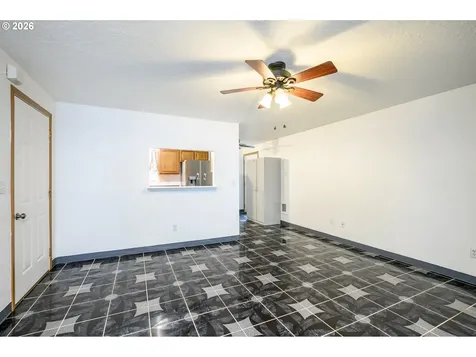 1855 NW Jillanne Court Mcminnville OR 97128