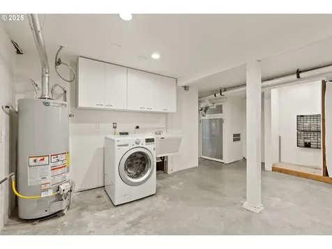 59 NE Russet Street Portland OR 97211