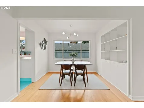 59 NE Russet Street Portland OR 97211