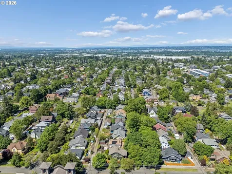 5805 NE Rodney Avenue Portland OR 97211