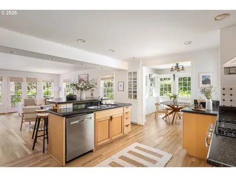 261 SW Birdshill Road Portland OR 97219