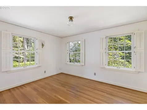 261 SW Birdshill Road Portland OR 97219