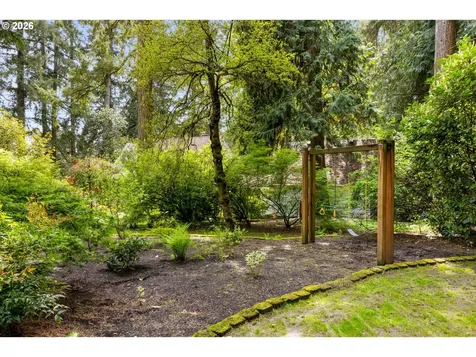 261 SW Birdshill Road Portland OR 97219