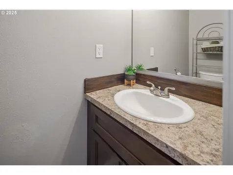 11906 NE 46th Street Vancouver WA 98682