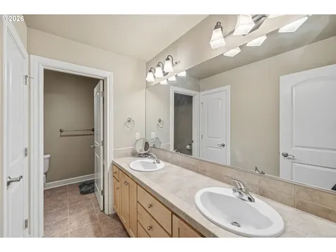 1574 S Redwood Street Canby OR 97013