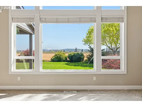 1574 S Redwood Street Canby OR 97013