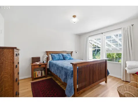 4920 SW 31st Drive Portland OR 97239