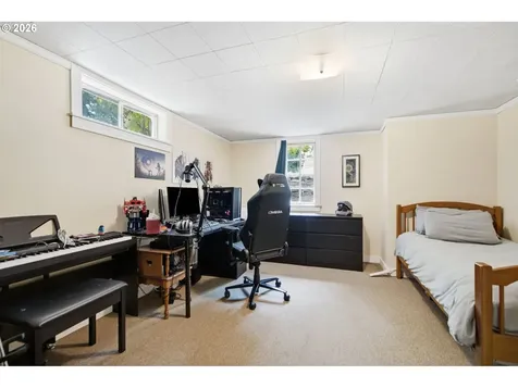 4920 SW 31st Drive Portland OR 97239
