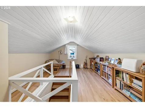 4920 SW 31st Drive Portland OR 97239