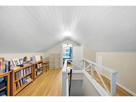 4920 SW 31st Drive Portland OR 97239