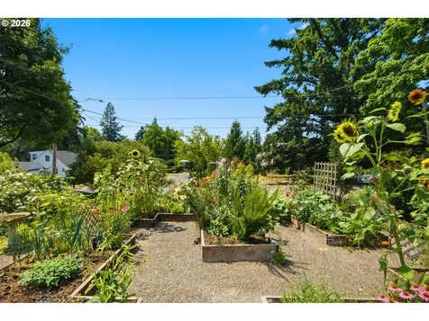 4920 SW 31st Drive Portland OR 97239