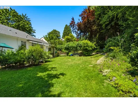 4920 SW 31st Drive Portland OR 97239