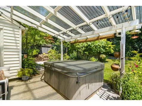 4920 SW 31st Drive Portland OR 97239