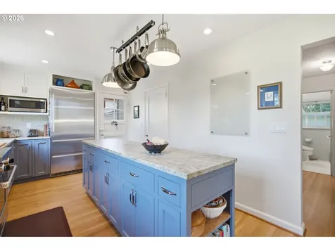 4920 SW 31st Drive Portland OR 97239