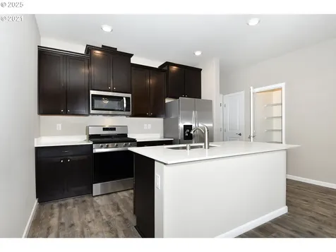 15326 NE 70th Street Vancouver WA 98682