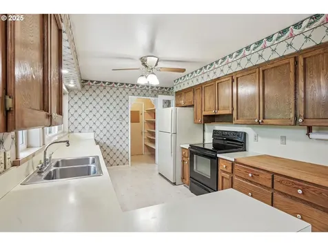 1314 NW 4th Street Gresham OR 97030