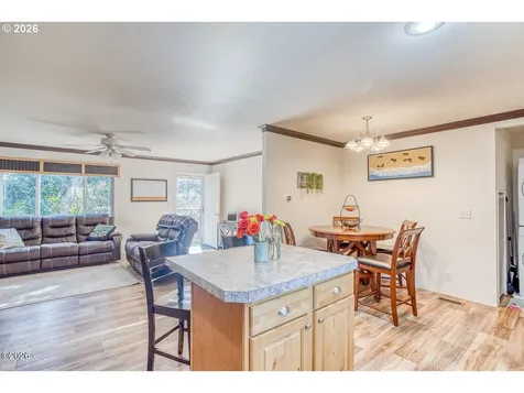 6824 SW Galley Avenue Lincoln City OR 97367