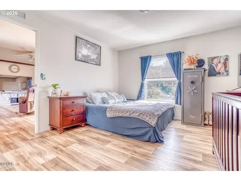 6824 SW Galley Avenue Lincoln City OR 97367