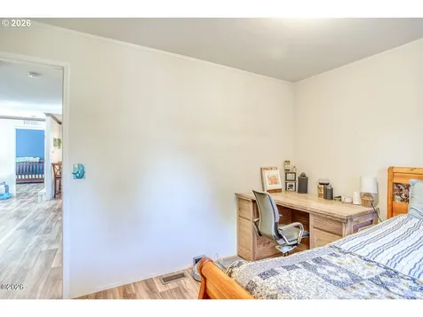 6824 SW Galley Avenue Lincoln City OR 97367
