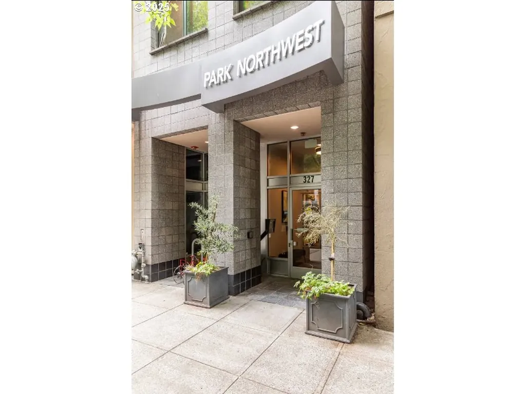 327 NW Park Avenue Portland OR 97209