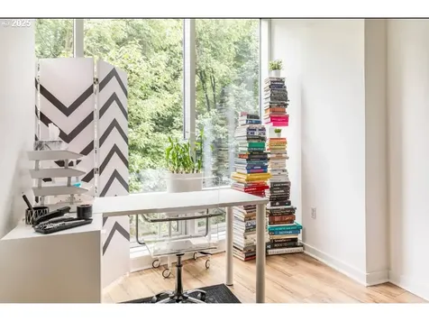 327 NW Park Avenue Portland OR 97209