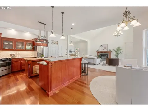35282 Mckenzie View Drive Springfield OR 97478