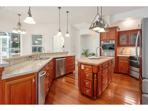 35282 Mckenzie View Drive Springfield OR 97478