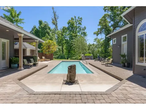 35282 Mckenzie View Drive Springfield OR 97478