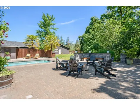 35282 Mckenzie View Drive Springfield OR 97478