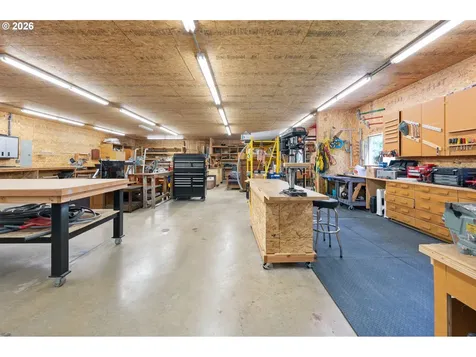 35282 Mckenzie View Drive Springfield OR 97478