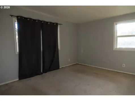 7801 SE 162nd Avenue Portland OR 97236