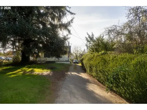 7801 SE 162nd Avenue Portland OR 97236