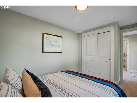 3201 NW Luray Terrace Portland OR 97210