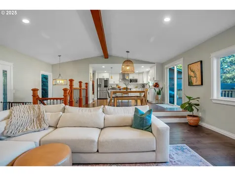 3201 NW Luray Terrace Portland OR 97210