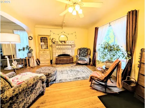 1802 3rd Street La Grande OR 97850