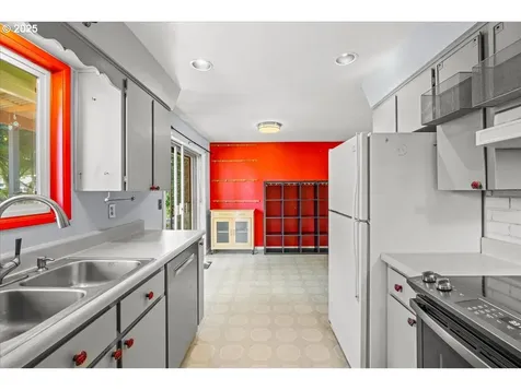 3478 NE Lincoln Street Hillsboro OR 97124