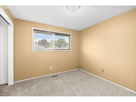 3478 NE Lincoln Street Hillsboro OR 97124