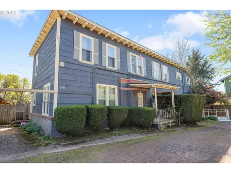 3026 SE Tacoma Street Portland OR 97202