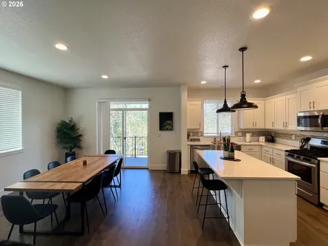 2574 Brackenfern Road Eugene OR 97403