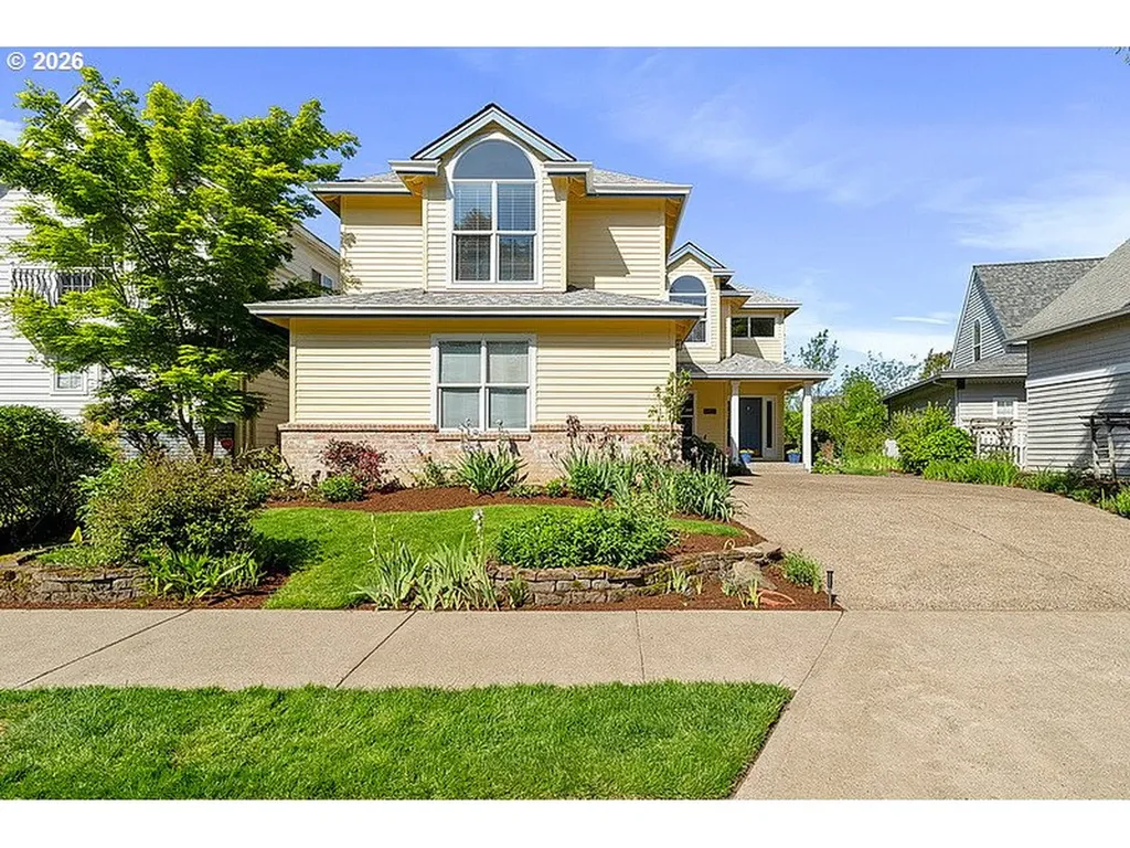 22106 NE Park Lane Fairview OR 97024