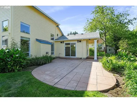 22106 NE Park Lane Fairview OR 97024