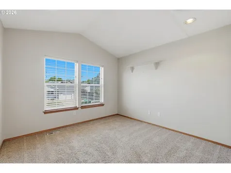 1325 Creekside Lane Newberg OR 97132