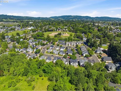 1325 Creekside Lane Newberg OR 97132