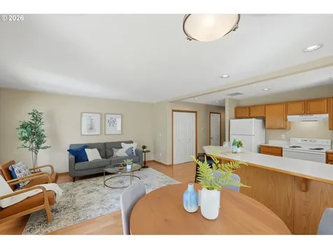 1325 Creekside Lane Newberg OR 97132