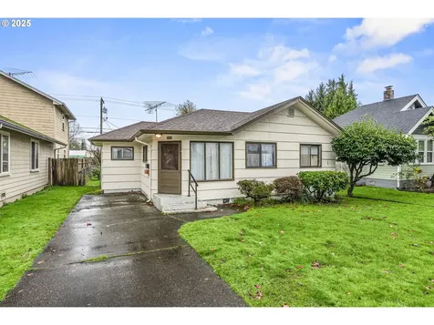 2843 Hemlock Street Longview WA 98632