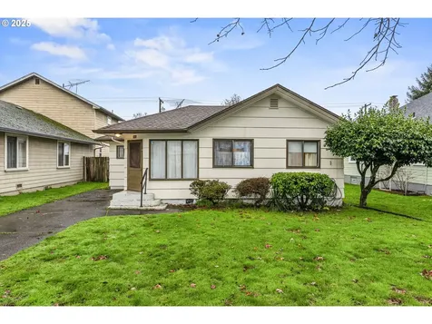 2843 Hemlock Street Longview WA 98632