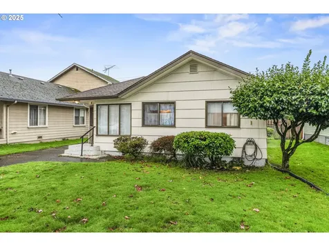 2843 Hemlock Street Longview WA 98632