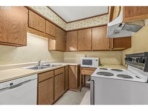 2843 Hemlock Street Longview WA 98632