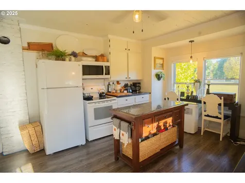 3149 Harris Street Road Kelso WA 98626